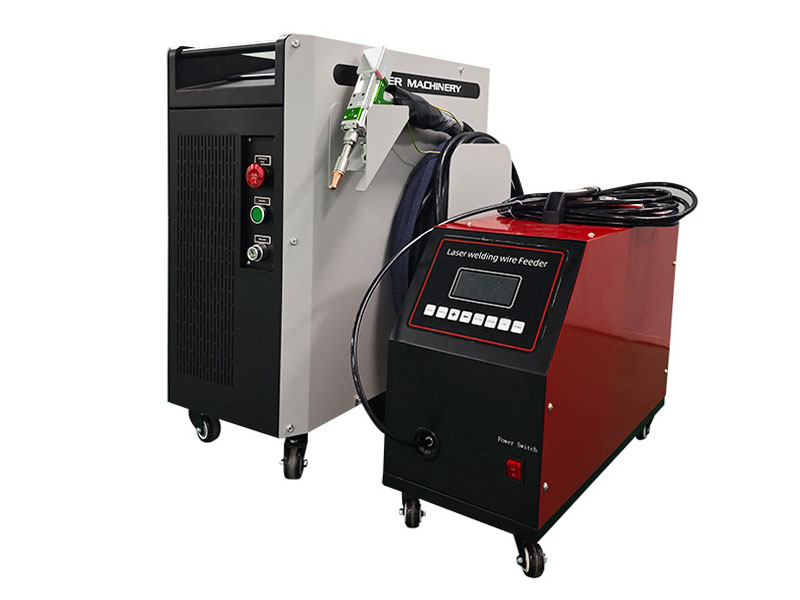 帶手持焊槍的風(fēng)冷便攜式激光焊機(jī) 帶手持焊槍的風(fēng)冷便攜式激光焊機(jī)