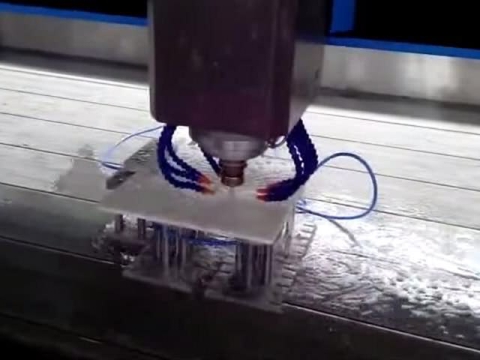 石材自動換刀數控雕刻機,用于臺面切割、邊緣拋光 石材自動換刀數控雕刻機,用于臺面切割、邊緣拋光