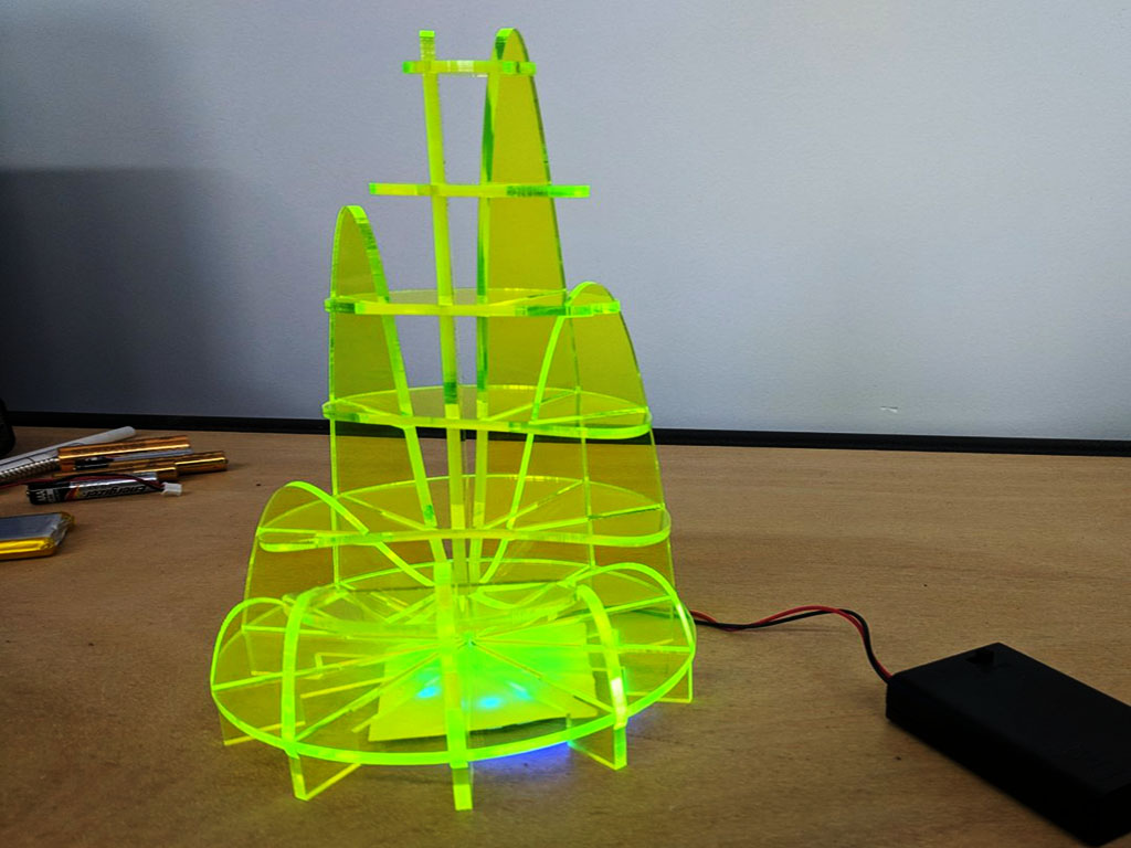 激光切割機用于3D塑料工藝品