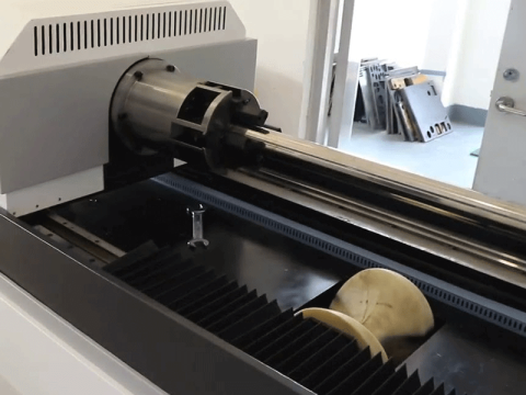 2mm 不銹鋼激光切管機(jī) 2mm 不銹鋼激光切管機(jī)