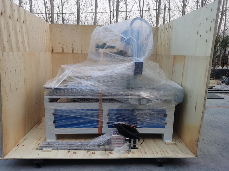 4x4自動換刀數控雕刻機包 4x4自動換刀數控雕刻機包