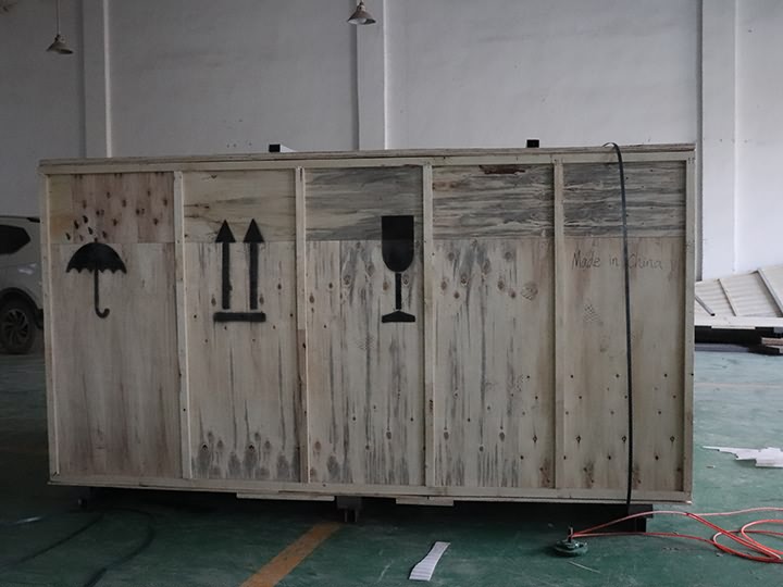 自動換刀數控雕刻機包