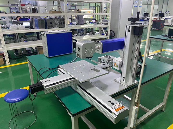 2025年最佳預(yù)算光纖激光雕刻機(jī),帶 XY 移動(dòng)工作臺(tái) 2025年最佳預(yù)算光纖激光雕刻機(jī),帶 XY 移動(dòng)工作臺(tái)