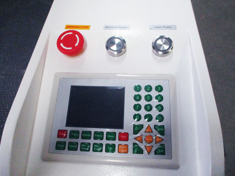 最佳預(yù)算 CO2 適用于金屬、丙烯酸、木材的激光切割機(jī)