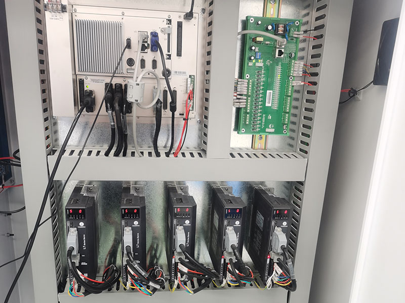 工業(yè) 4x8 用于木門制造的數(shù)控雕刻機(jī)