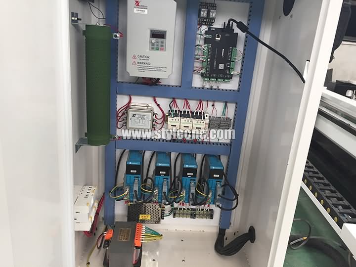 小型數控雕刻機伺服電機 小型數控雕刻機伺服電機