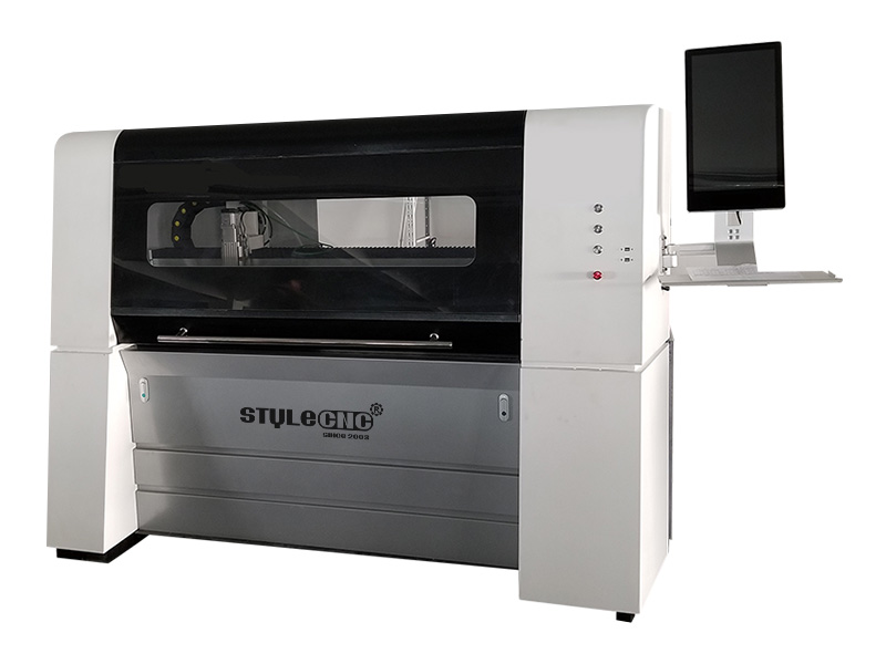 適合初學者的入門級小型金屬激光切割機