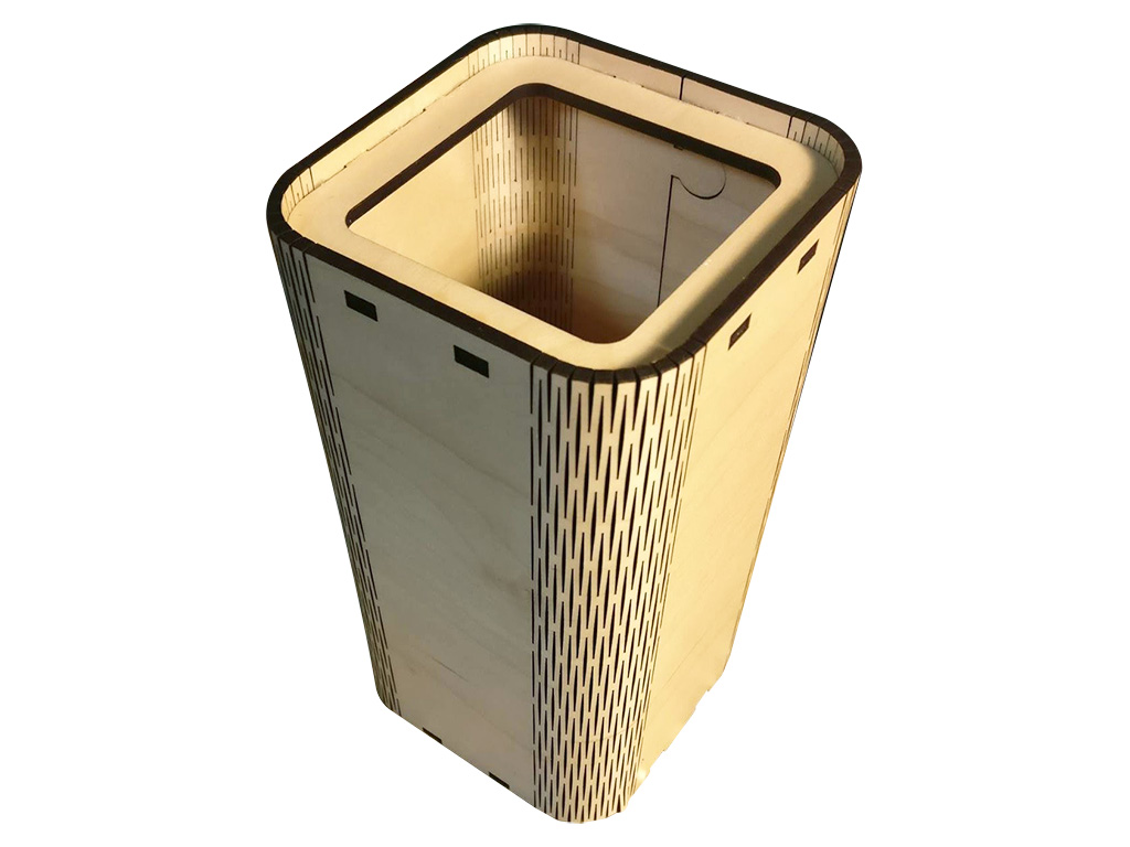 CO2 激光切割3D帶活動鉸鏈的 3mm 膠合板鉛筆杯