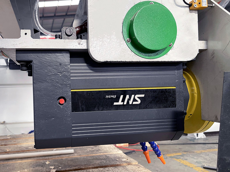 自動橋鋸電機(jī) 自動橋鋸電機(jī)