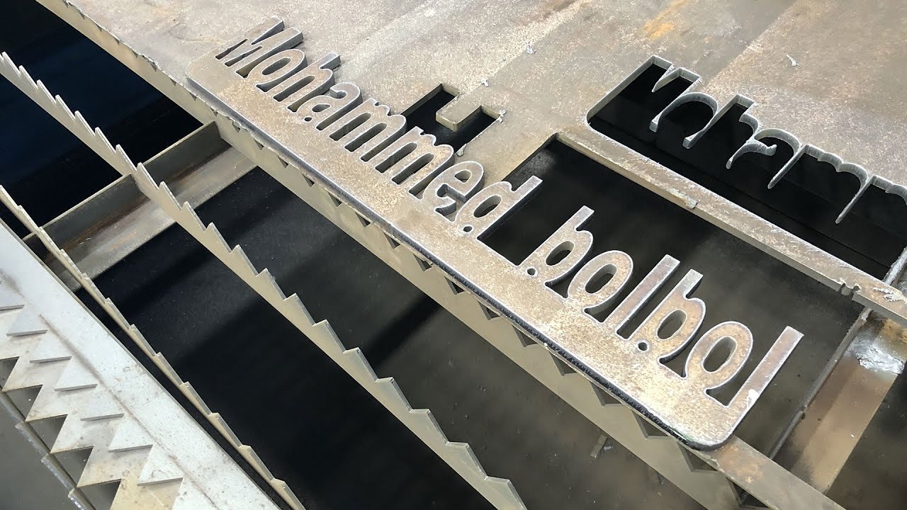 工業數控等離子切割工作臺，配備海寶等離子切割機