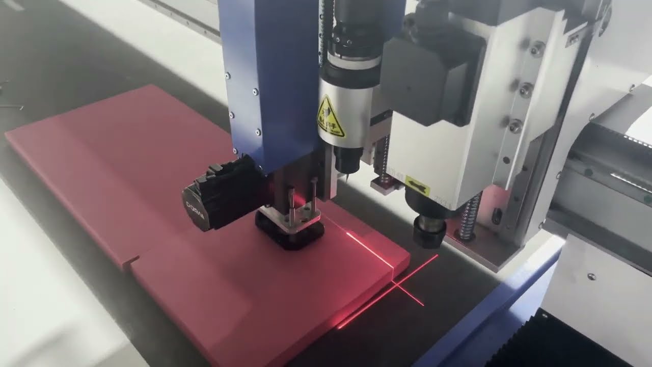 EVA 泡沫托盤振動刀切割機 EVA 泡沫托盤振動刀切割機