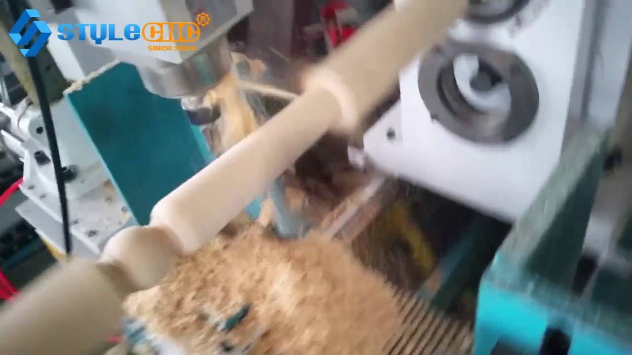 自動(dòng)木工車床車削羅馬柱和桌腿 自動(dòng)木工車床車削羅馬柱和桌腿