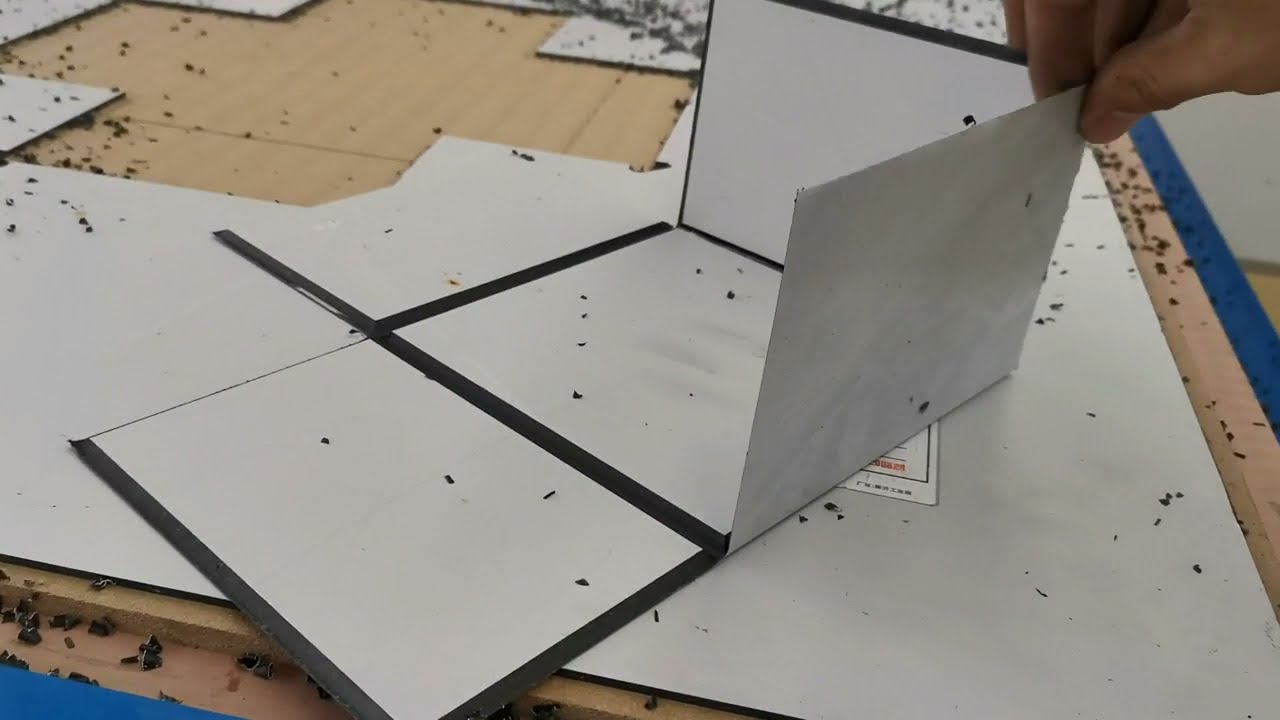 自動換刀數控雕刻機切割鋁塑復合板 自動換刀數控雕刻機切割鋁塑復合板